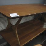 490 3461 COFFEE TABLE